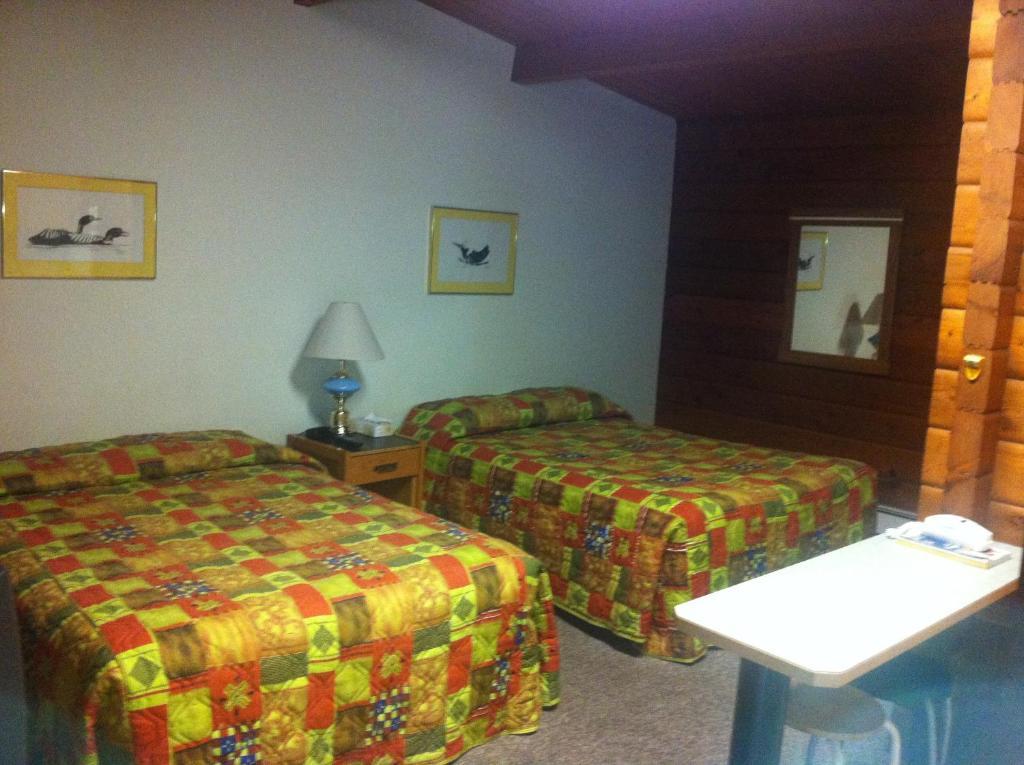 بحيرة سيلفان Raccoon Lodge Motel الغرفة الصورة