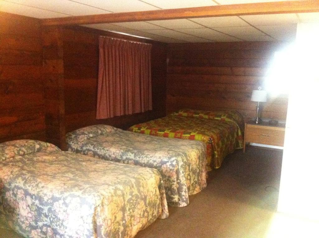 بحيرة سيلفان Raccoon Lodge Motel الغرفة الصورة